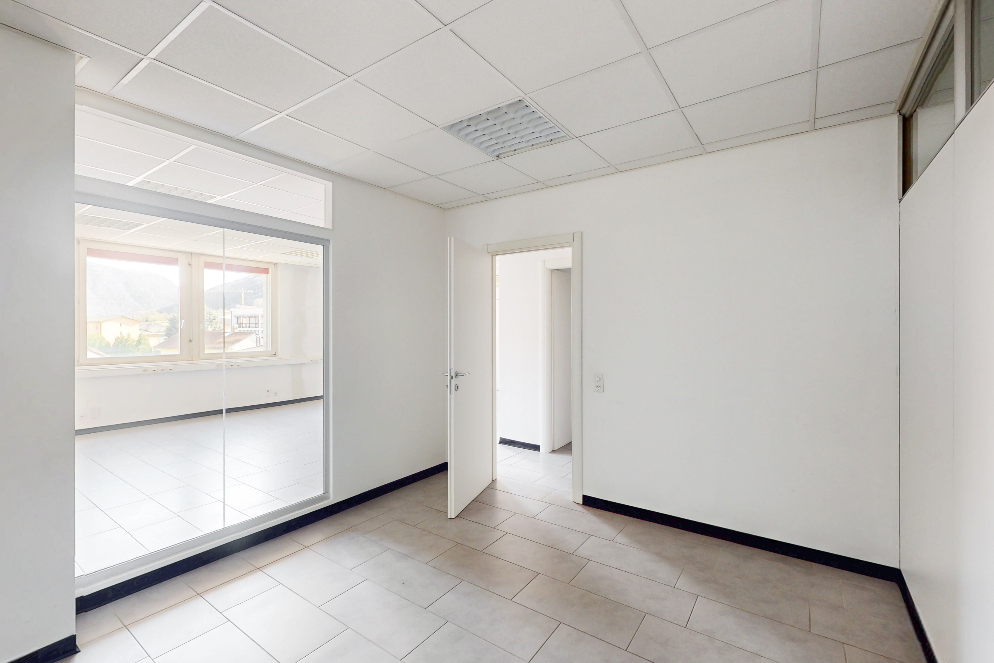 Your commercial premises in Rivera, Via Cantonale, 6802 Rivera, Ticino, CH