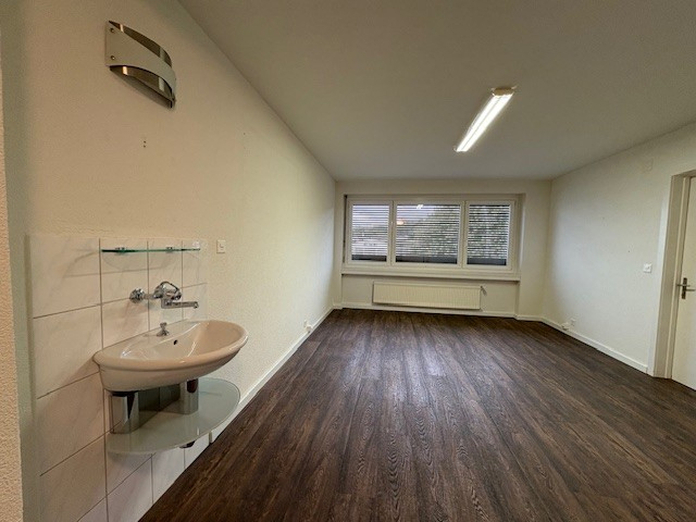 Locale per ufficio/studio - Spazio per atelier direttamente alla stazione!, Bahnhofstrasse, 3400 Burgdorf, Bern, CH