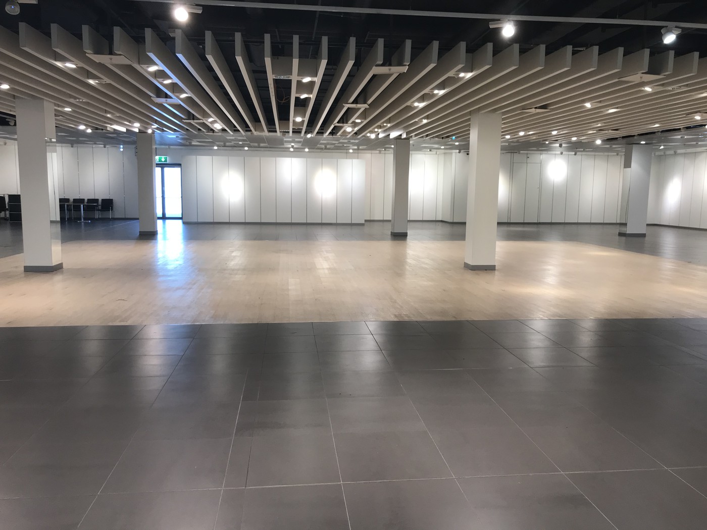 Fläche von 200m2 neben KFC, Route de Chancy, 1213 Petit Lancy, Geneva, CH