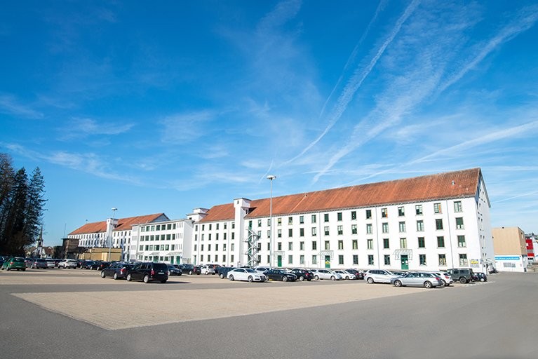 Place de parking en plein air, Haldenstrasse 5 (PP) Ost, 6340 Baar, Zug, CH