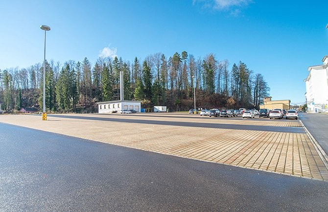 Place de parking en plein air, Haldenstrasse 5 (PP) Ost, 6340 Baar, Zug, CH