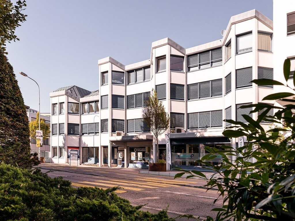 Parking garage space for rent in Lenzburg