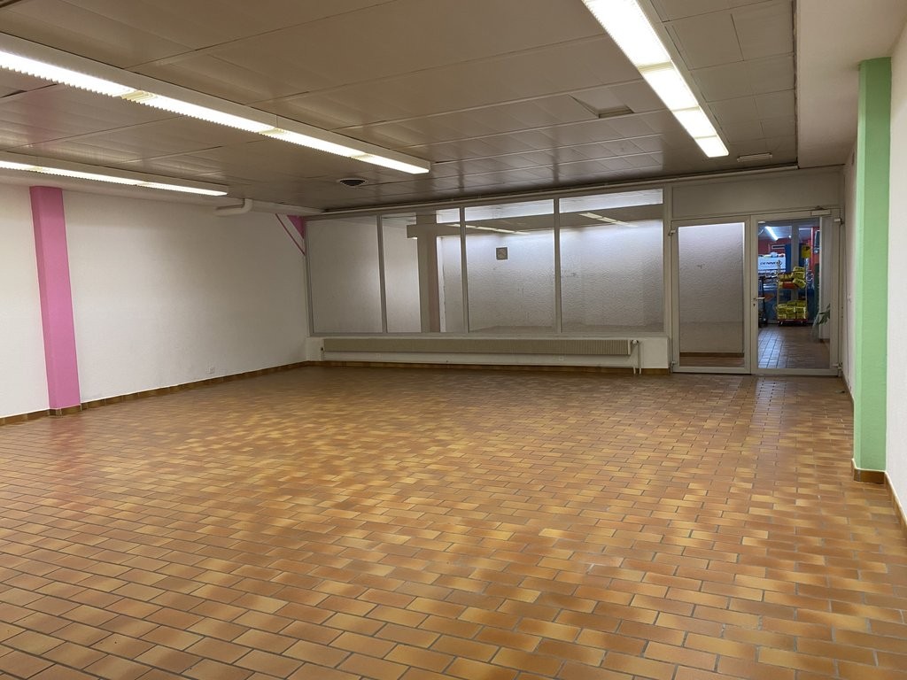 Ideale posizione nel centro commerciale, Isabelle de Montolieu, 1010 Lausanne, Vaud, CH