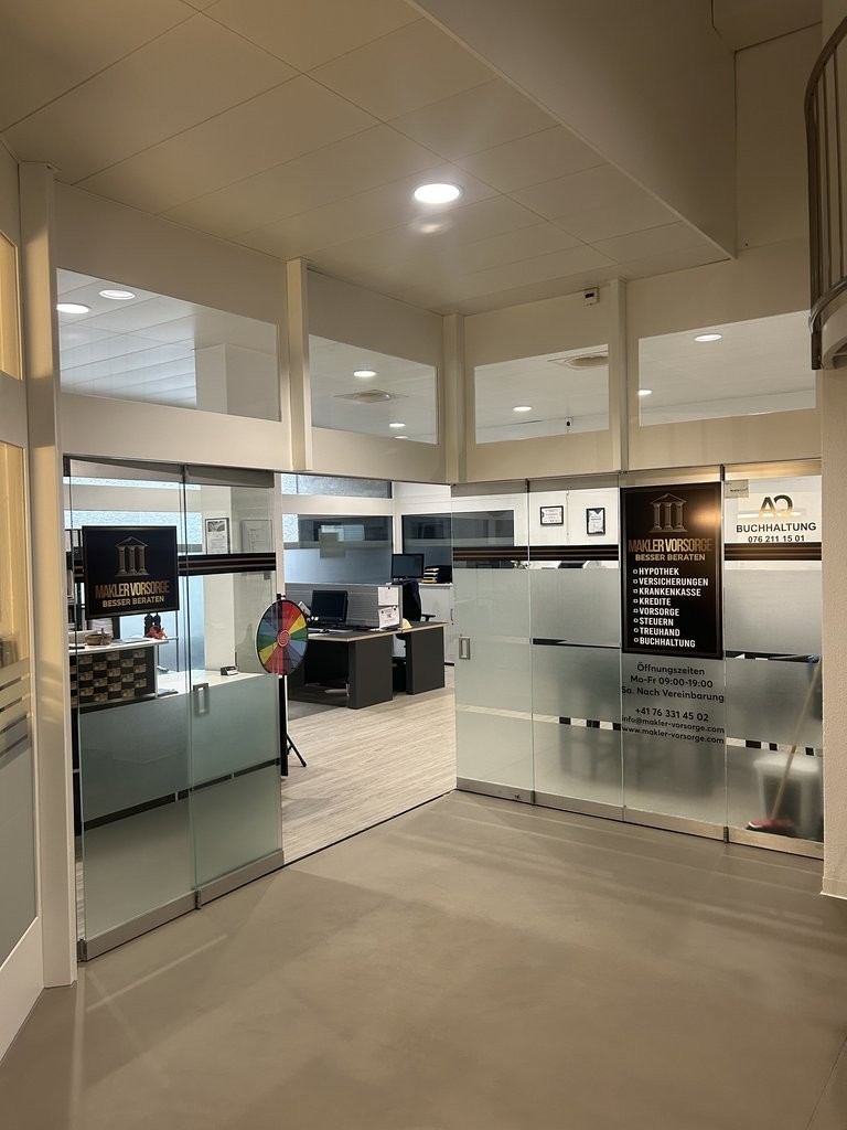 Remplacement de locataire - Local commercial adapté au secteur de la santé, Friedhofstrasse, 5610 Wohlen, Aargau, CH