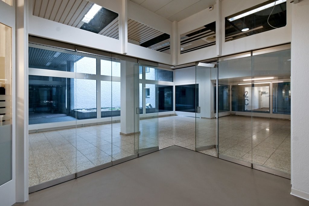 Remplacement de locataire - Local commercial adapté au secteur de la santé, Friedhofstrasse, 5610 Wohlen, Aargau, CH