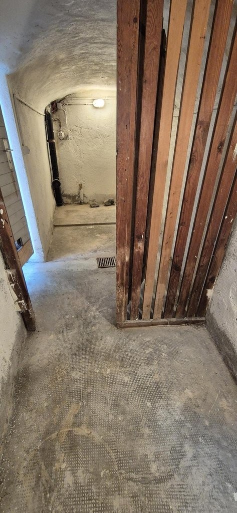 Storage unit near the station - first month's rent free, Rue du Mûrier, 1820 Montreux, Vaud, CH