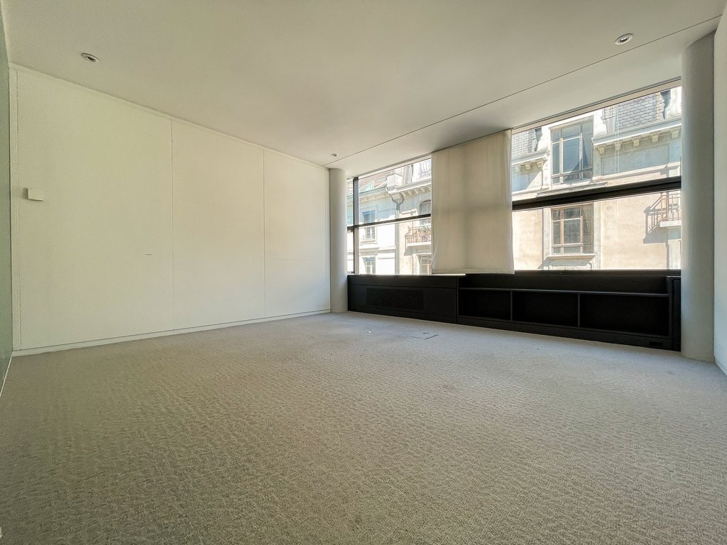 Bright office just steps from the lake and Rue du Rhône, Rue du Port, 1204 Genève, Geneva, CH
