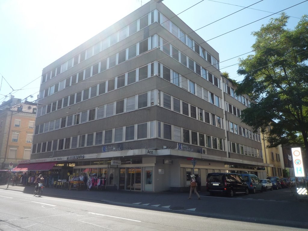 Superficie per uffici di 231 m² in subaffitto fino al 30 giugno 2025