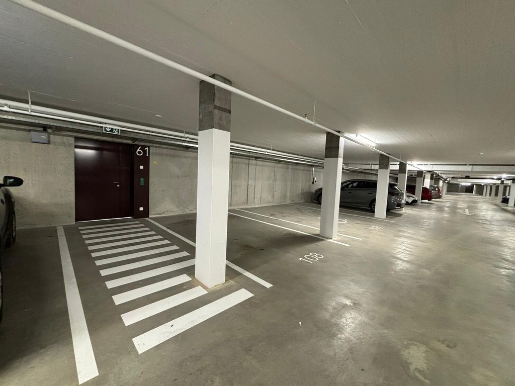 Places de parc souterraines disponible dans un quartier résidentiel, Chemin Falconnier 16-57 (EH), 1260 Nyon, Vaud, CH