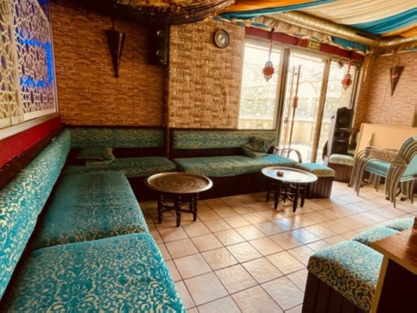 Commercial premises fitted as restaurant and bar - city centre, Avenue du Rothorn, 3960 Sierre, Valais/Wallis, CH