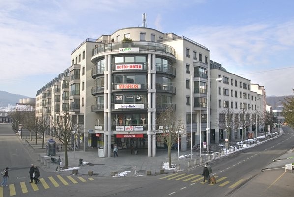 Surface de vente / boutique attractive au cœur d'Olten à louer