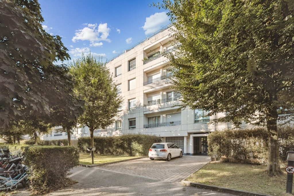 Garage à louer à Petit-Lancy, Chemin des Troënes 9, 11, 13,, 1213 Petit-Lancy, Geneva, CH