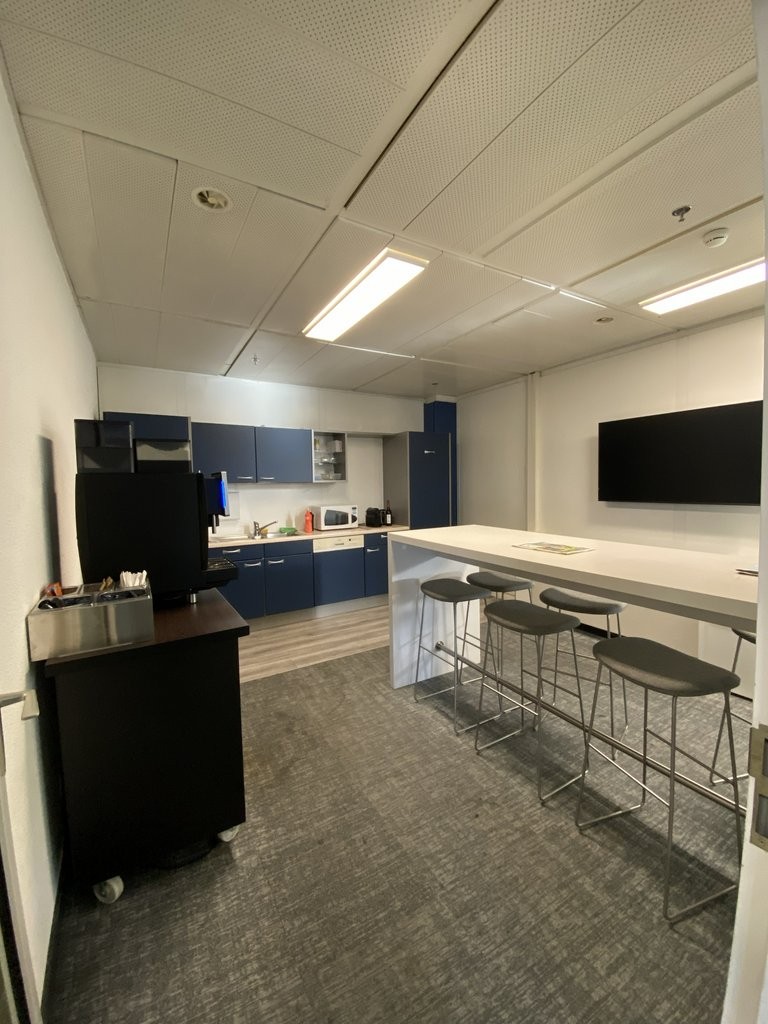 Fläche von 1'105 m2 im Geneva Business Center, Avenue des Morgines, 1213 Petit-Lancy, Geneva, CH