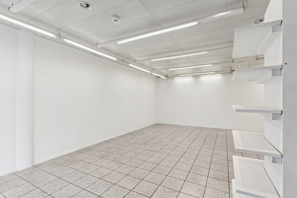 Geschäftslokal im Stadtzentrum von Sierre, sofort oder nach Vereinbarung zu vermieten, Avenue du Rothorn, 3960 Sierre, Valais/Wallis, CH