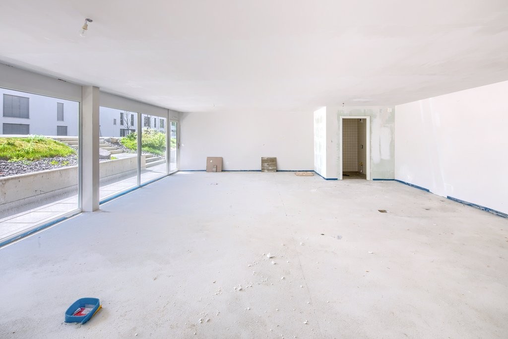 Locaux commerciaux de 80 m2 à louer de suite ou à convenir, Avenue des Platanes 12 (F), 3960 Sierre, Valais/Wallis, CH