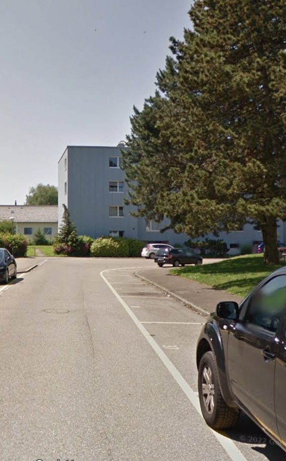 Places de stationnement extérieures à Pfäffikon ZH à louer !