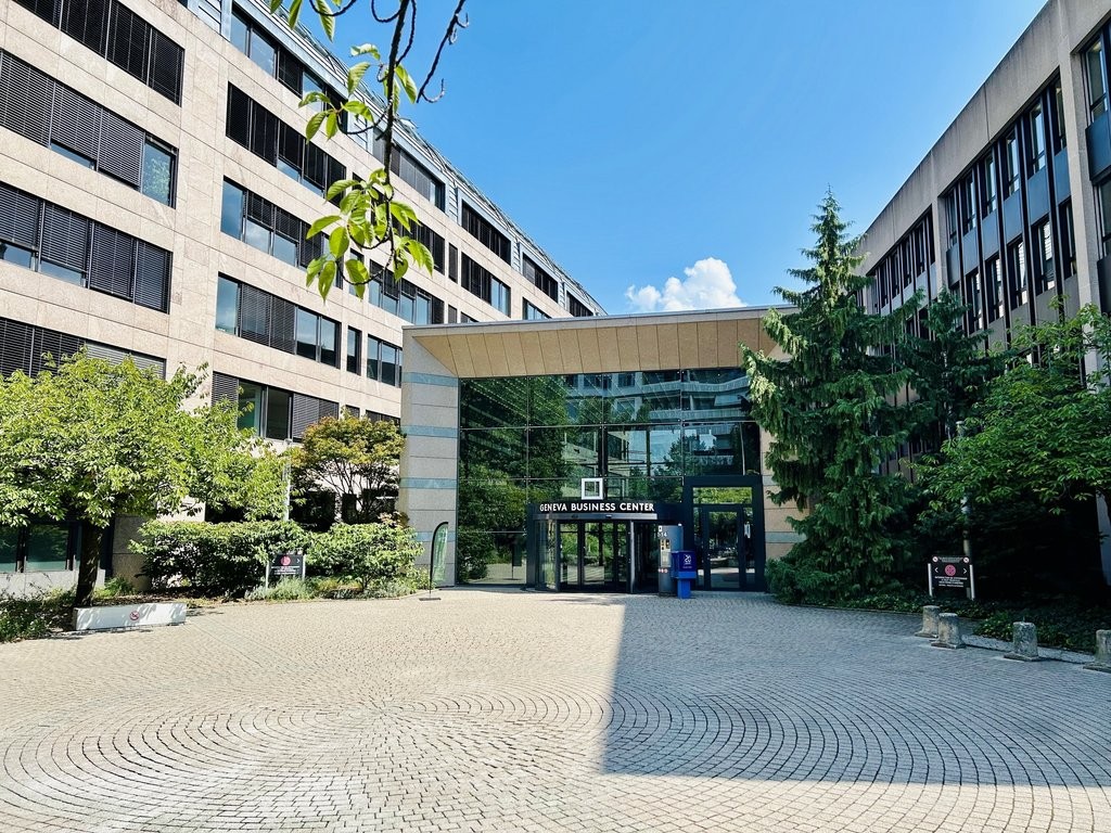 Bureaux de 677 m2- 3ème étage- au Geneva Business Center à Lancy