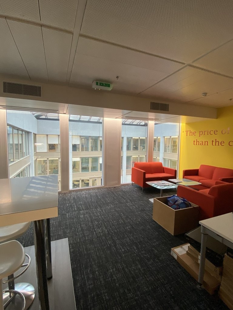 Bureaux de 677 m2- 3ème étage- au Geneva Business Center à Lancy, Avenue des Morgines, 1213 Petit-Lancy, Geneva, CH