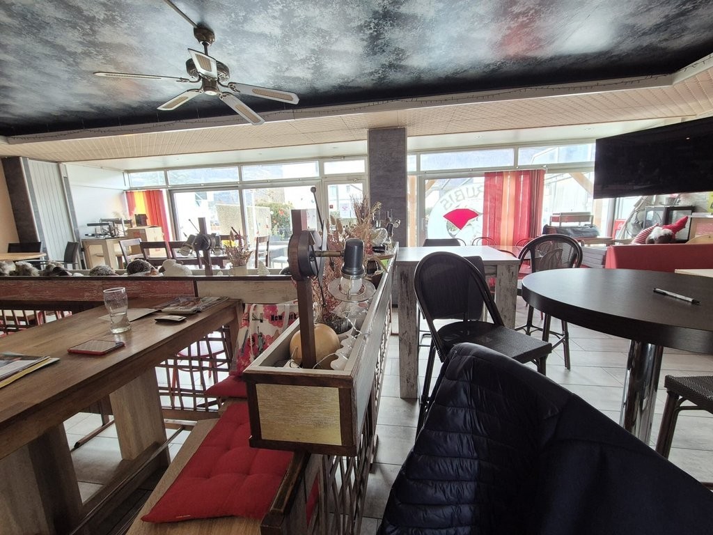 Café for rent, Avenue de la Gare, 1964 Conthey, Valais/Wallis, CH