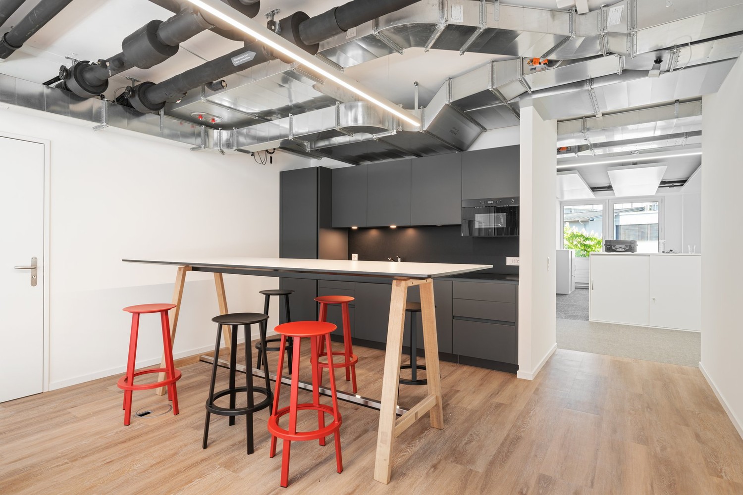 Baslerpark - le business pas comme les autres, Baslerstrasse, 8048 Zürich, Zurich, CH