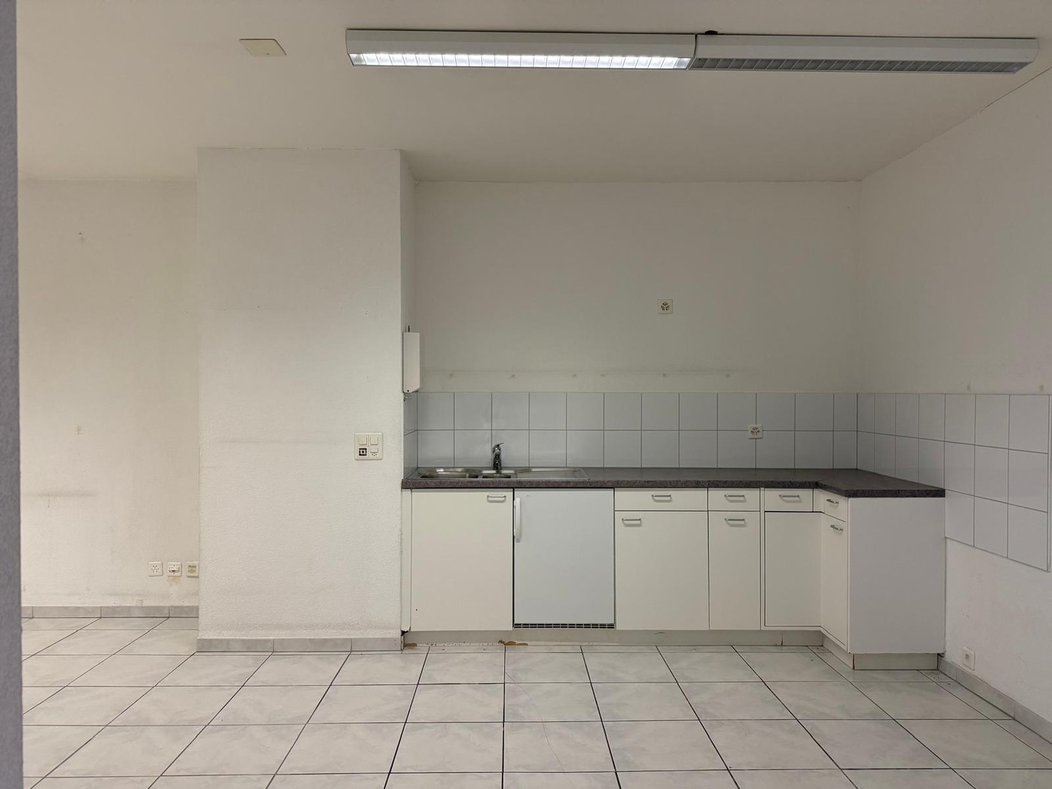 Commercial premises in a central location, Manessestrasse,, 8045 Zürich, Zurich, CH