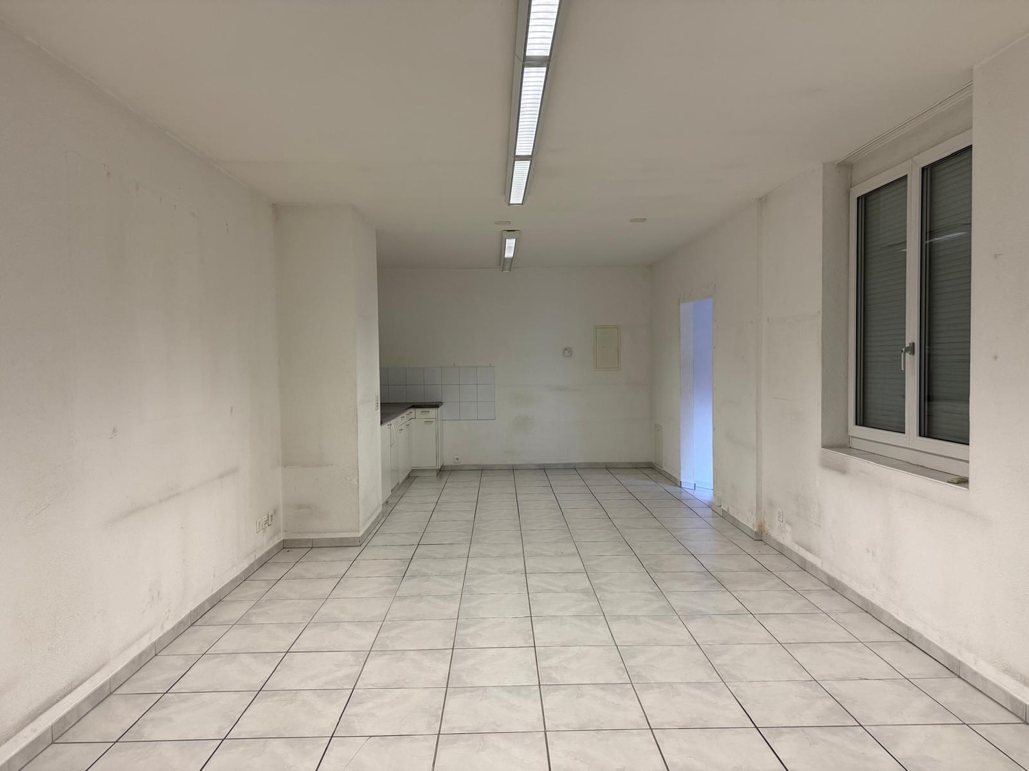 Commercial premises in a central location, Manessestrasse,, 8045 Zürich, Zurich, CH