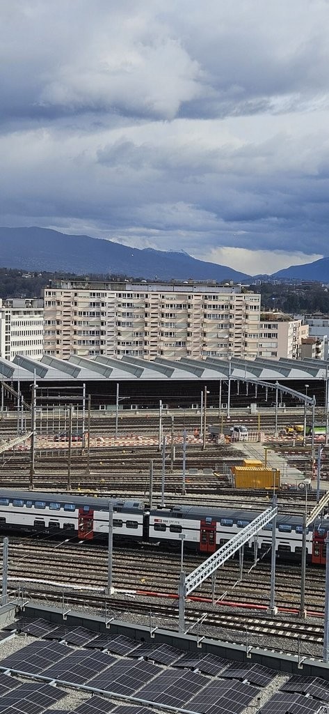 Box intérieur entre la gare et les Nations