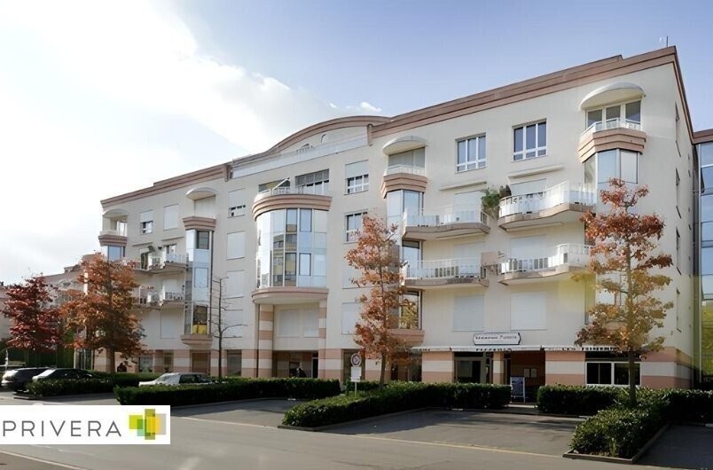 Da non perdere! Splendido ufficio luminoso in edificio misto