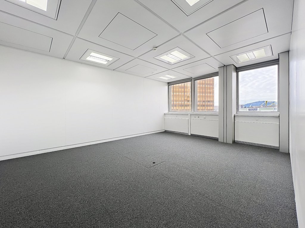 Uffici ristrutturati di 161 m2 al 5° piano, Route de Pré-Bois, 1215 Genève, Geneva, CH