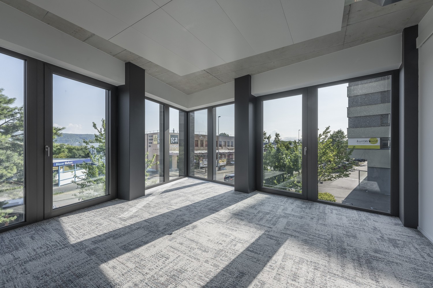 Ready to work - Travailler au Ceres Tower, Hohenrainstrasse, 4133 Pratteln, Basel-Landschaft, CH