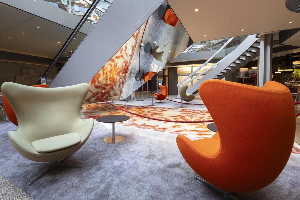 Superficie uffici di 730 m2 ristrutturata al 4° piano, Route de Pré-Bois, 1215 Genève, Geneva, CH