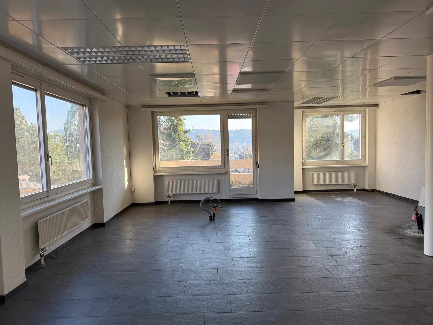 Spazio ufficio, Weiningerstrasse, 8103 Unterengstringen, Zurich, CH