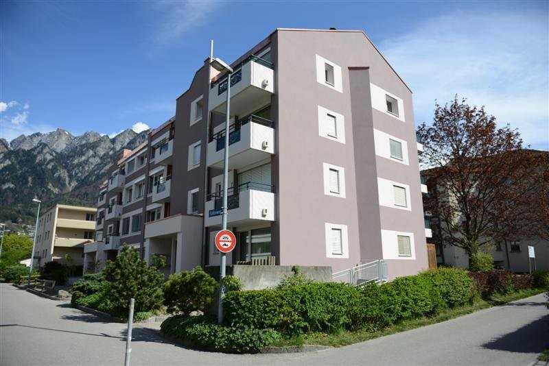 Place de parc pour voiture à la Tittwiesenstrasse