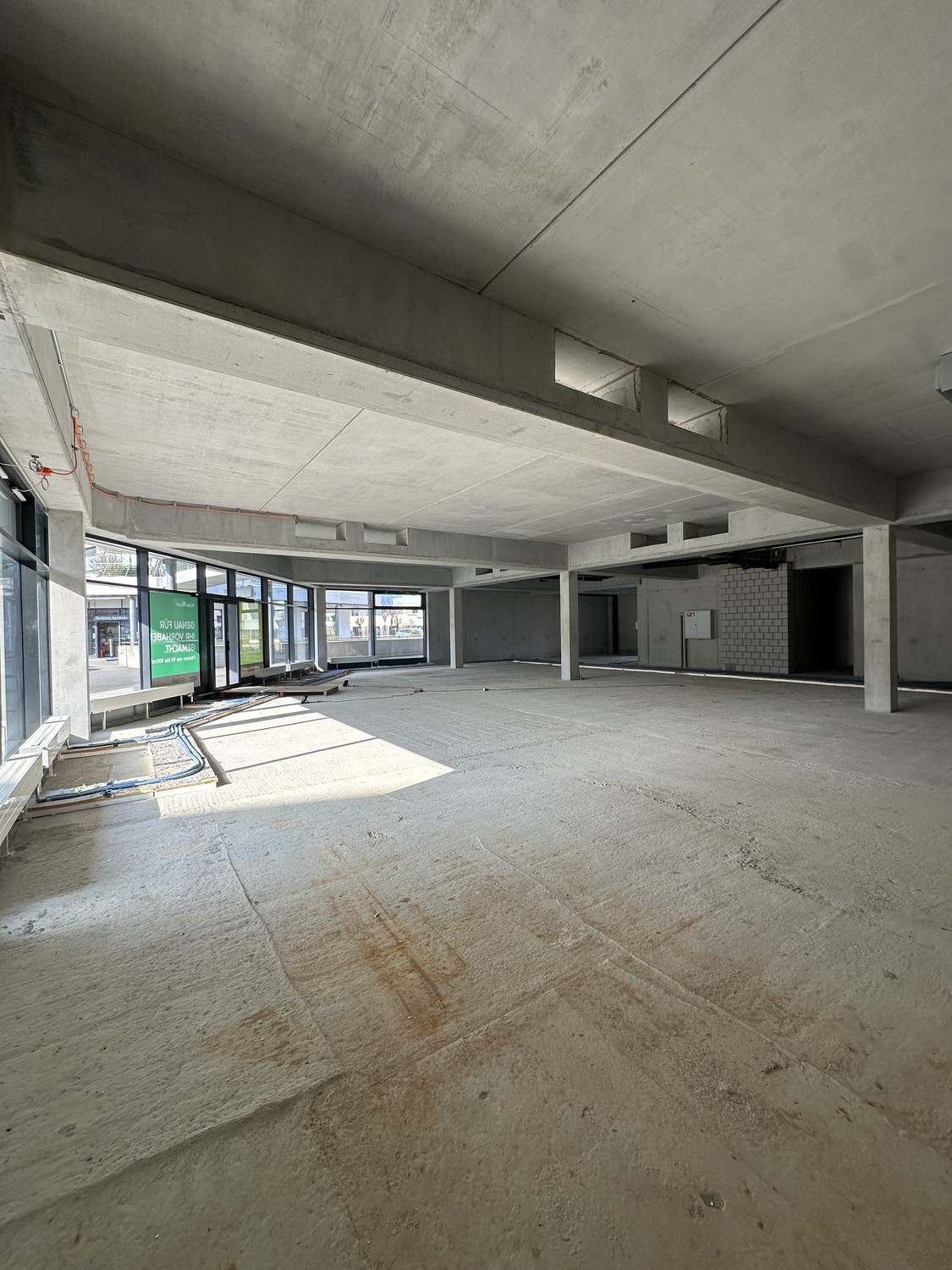Spazi commerciali attraenti nel vivace centro di Studen BE — posizione ideale per il successo della vostra attività, Wydenpark 1-7, Hauptstrasse, 2557 Studen, Bern, CH