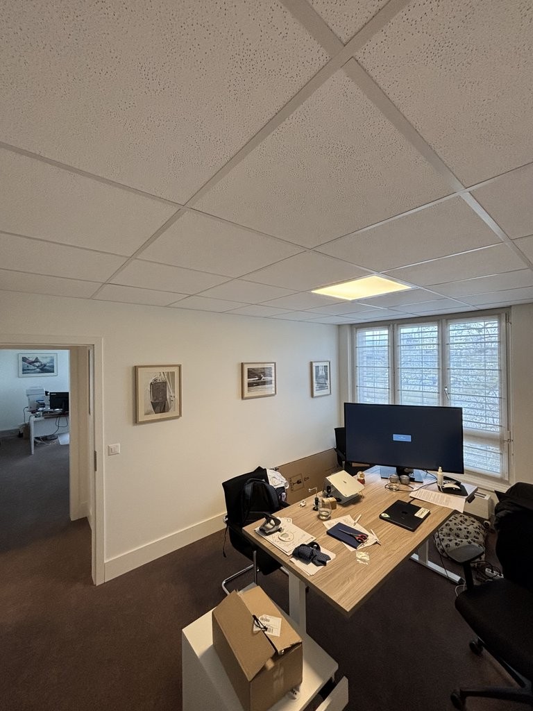 Don't miss out! Large commercial space in Nyon, Les Fontaines L (Fontaine, 1260 Nyon, Vaud, CH