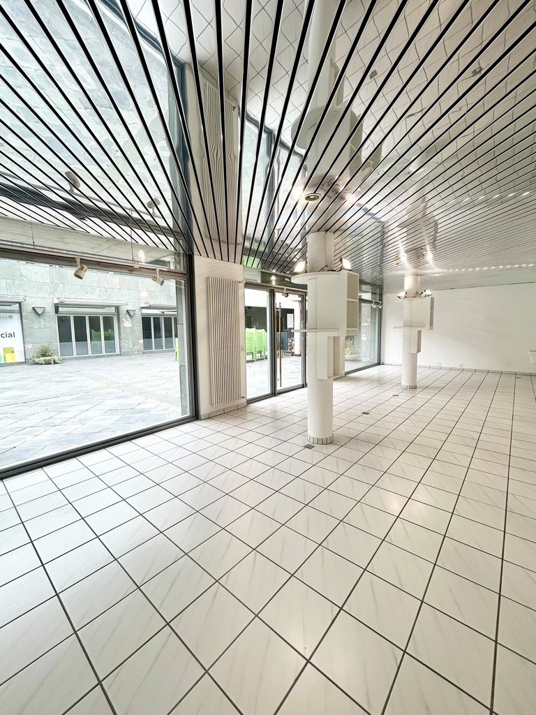Retail unit in Sierre town centre for rent, available immediately or by arrangement, Avenue du Rothorn, 3960 Sierre, Valais/Wallis, CH