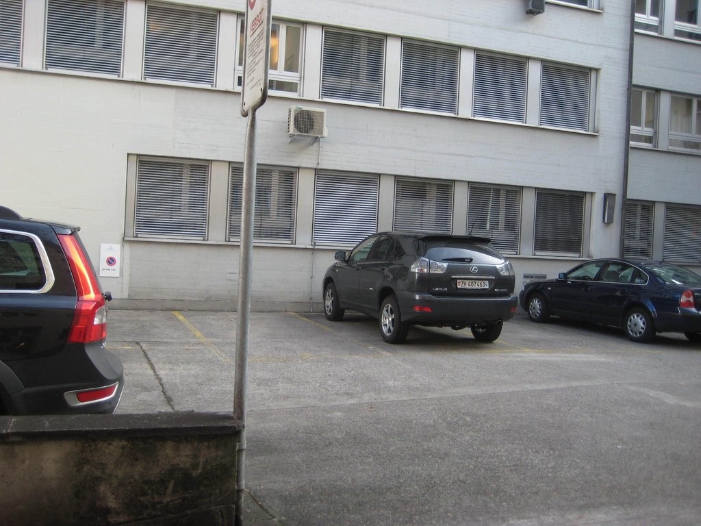 Flexibler Parkplatz im begehrten Kreis 8 - befristet bis 31.12.2026, Parkplätze Zimmergasse, 8008 Zürich, Zurich, CH