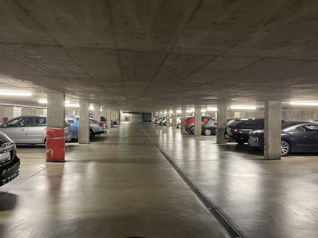Car parking space in residential neighbourhood in Männedorf, Herweg 18, 20, 22,, 8708 Männedorf, Zurich, CH