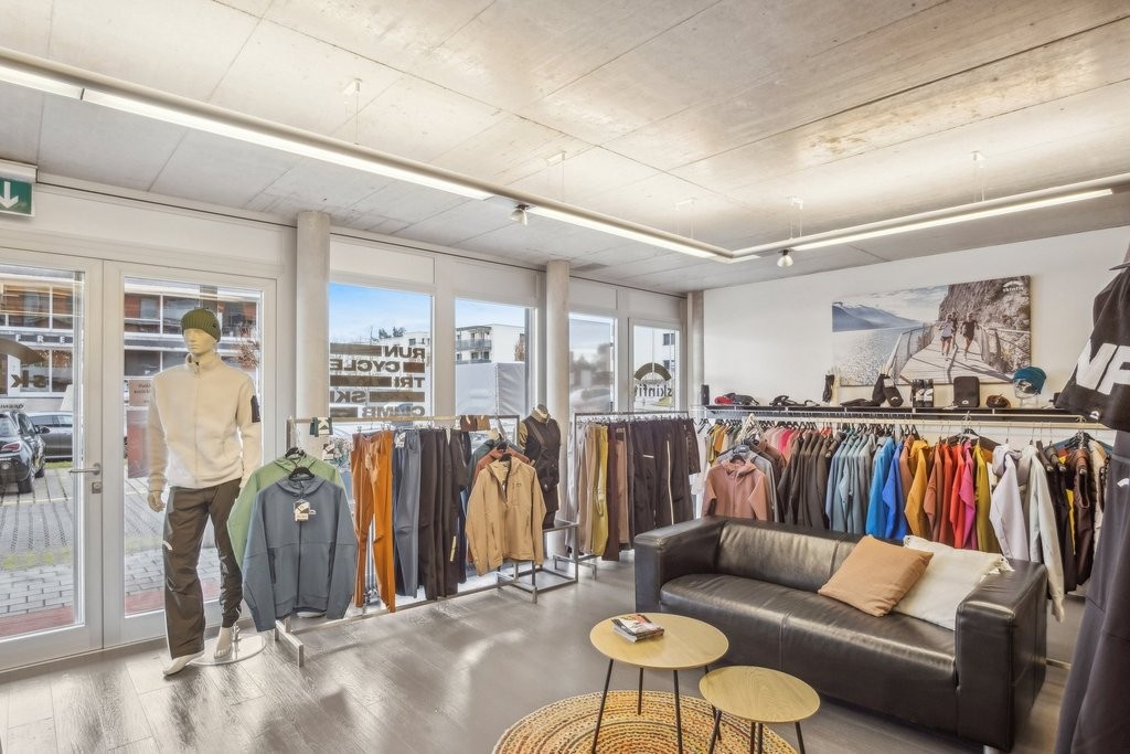 La vostra attività - la nostra location@Dietlikon, Aufwiesenstrasse, 8305 Dietlikon, ZH, CH