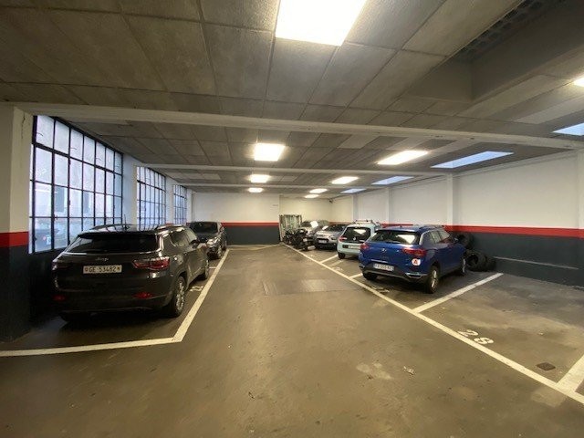 Covered parking space for small vehicles only, Rue du Pré-Jérôme, 1205 Genève, Geneva, CH
