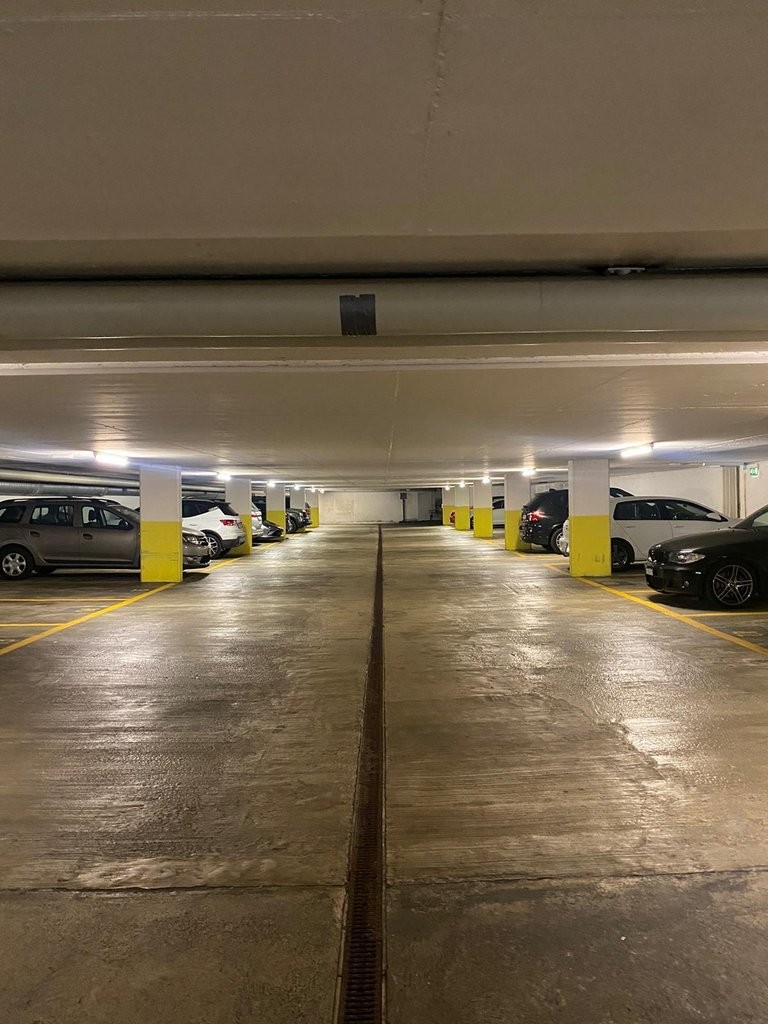 Un'auto senza posto auto? Abbiamo la soluzione per Lei..., Maiacherstrasse 24, 26, 28, 30, 32, 34,, 8604 Volketswil, Solothurn, CH