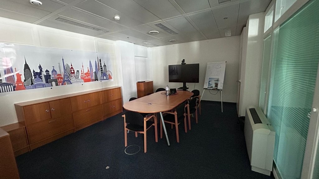 Surface Bureau 18m2 - 4ème étage - GBC, Avenue des Morgines, 1213 Petit-Lancy, Geneva, CH