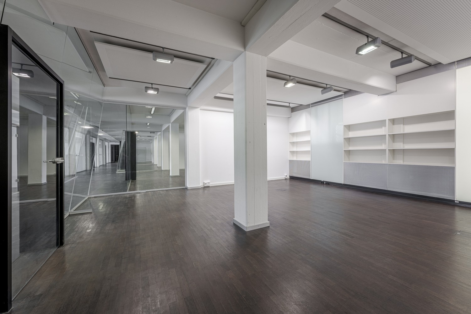 Espace de bureaux et d'exposition représentatif aux atouts incomparables, Europa-Strasse, 8152 Glattbrugg, Zurich, CH