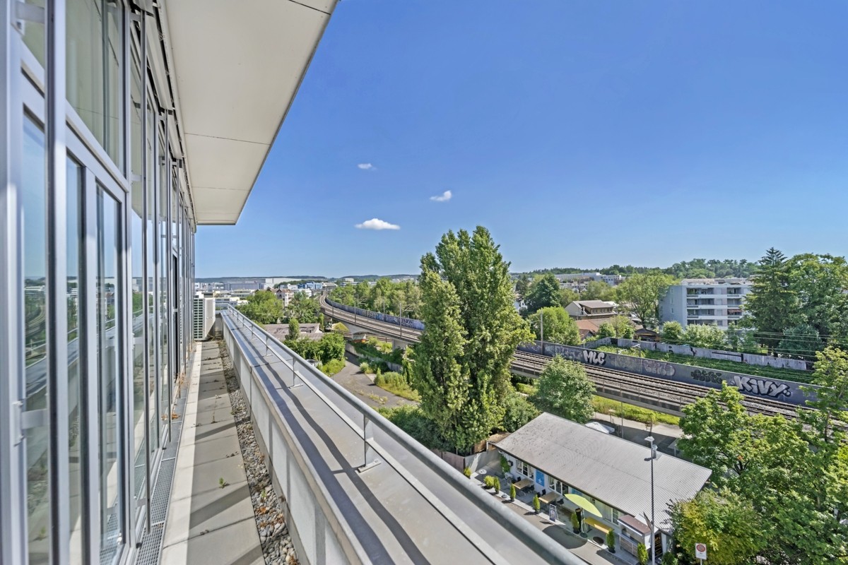 Bureau exclusif avec terrasse panoramique - Votre vue sur le succès !