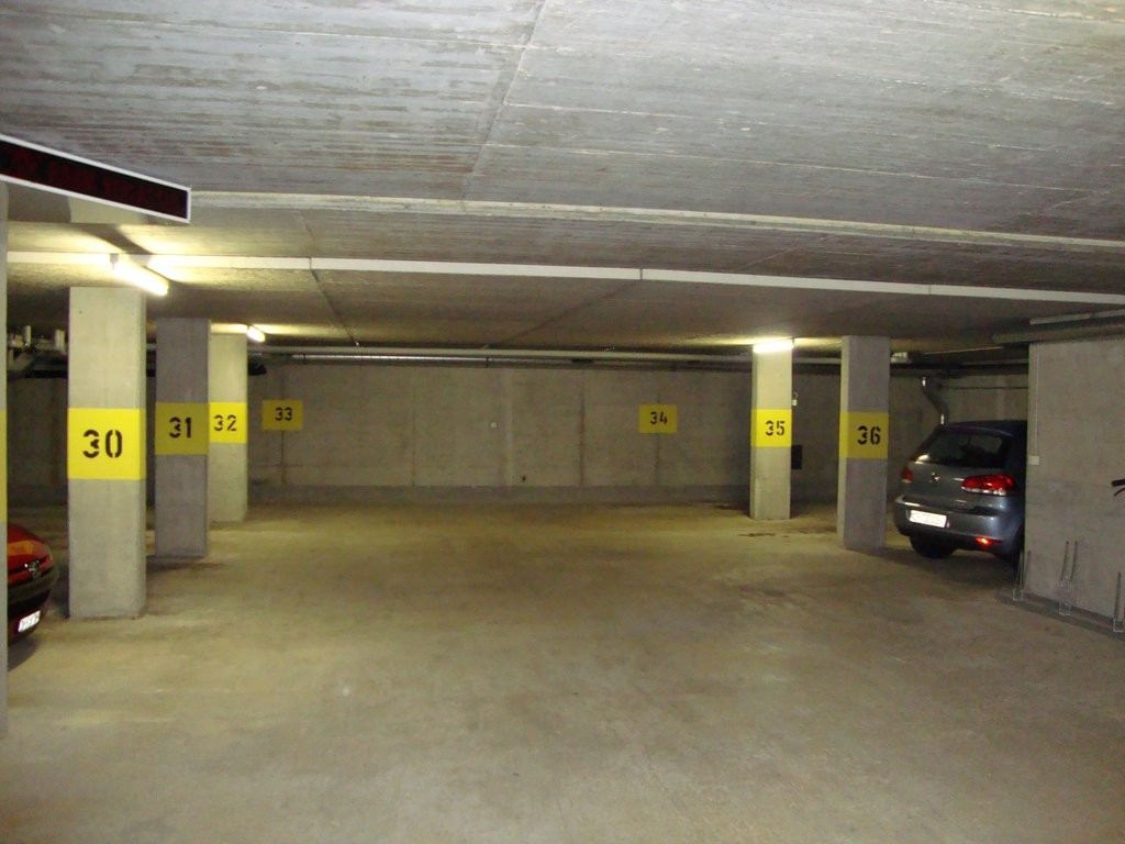 Votre place de parc à Zürich-Altstetten — garage souterrain, Malojaweg 1,, 8048 Zürich, Zurich, CH