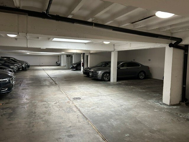 Posto auto a La Servette per una piccola auto (tipo Smart), Rue Antoine-Carteret, 1202 Genève, Geneva, CH