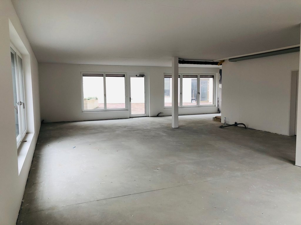 Espace pour vos idées : locaux commerciaux polyvalents avec potentiel d'aménagement, Bahnhofstrasse, 8240 Thayngen, Schaffhausen, CH