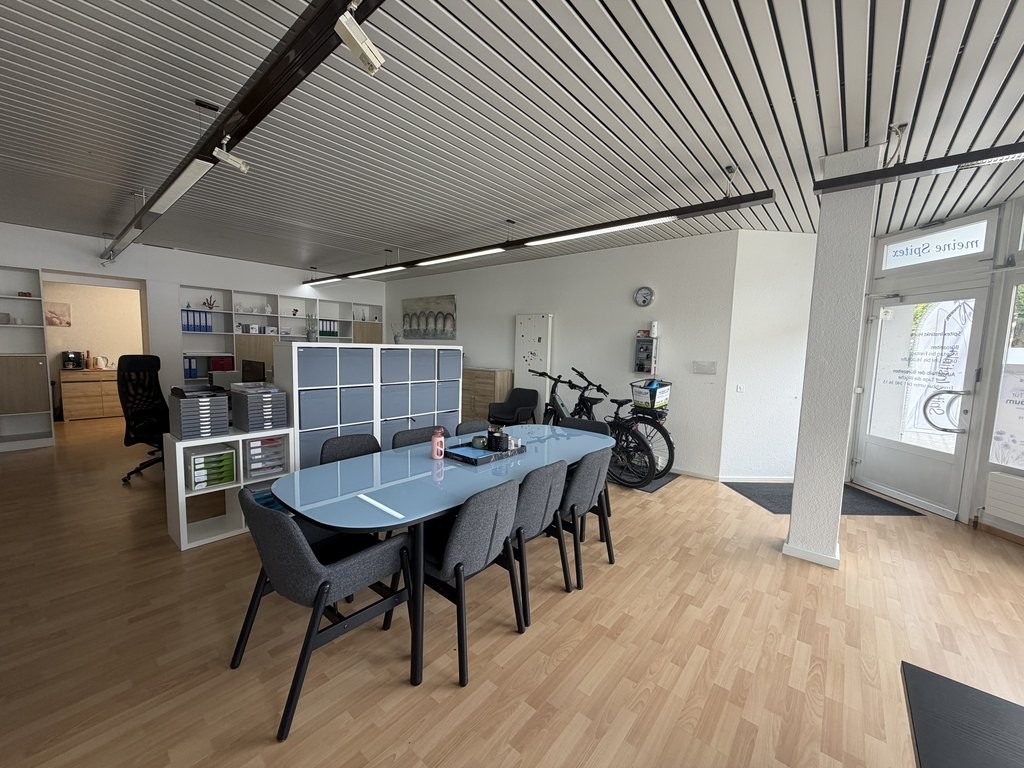 Local commercial attractif directement au rond-point !, Kantonsstrasse, 6048 Horw, Lucerne, CH