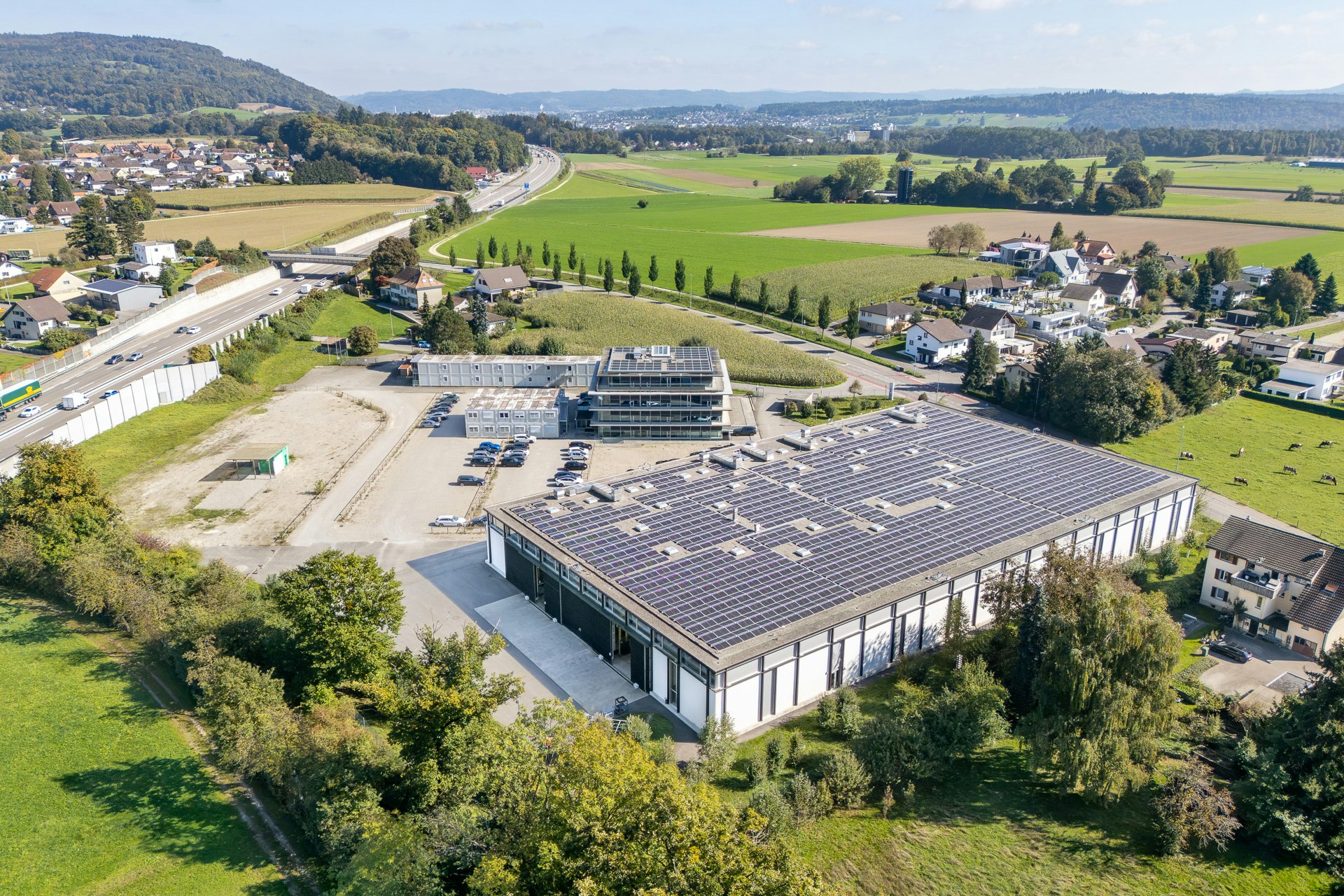 Modern, high‑ceiling 5,000 m² hall with integrated offices and workshops at the A1/A2 junction - divisible, Lerchenbühl, 4624 Härkingen, Solothurn, CH