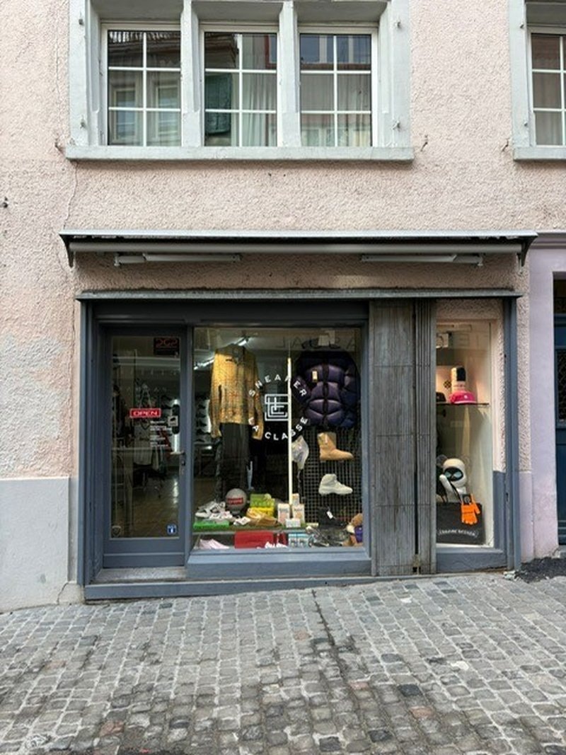 Locale commerciale di charme nel cuore del centro storico di Zurigo